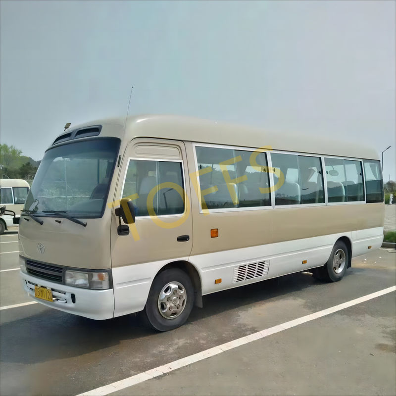 Minibus Toyota Coaster de uso medio 4x4 30 asientos para transporte urbano