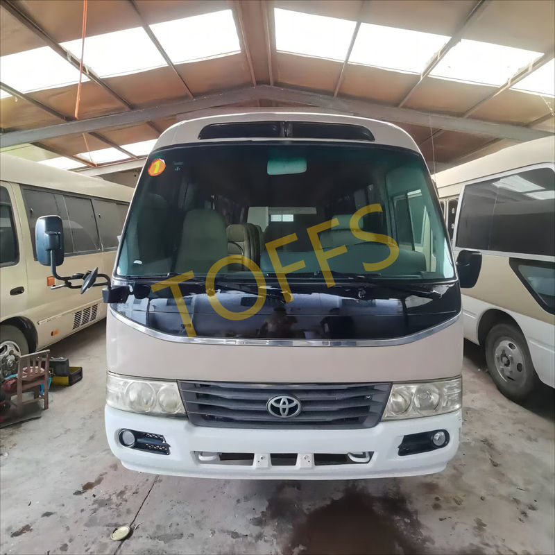Minibus Toyota Coaster de uso medio 4x4 30 asientos para transporte urbano