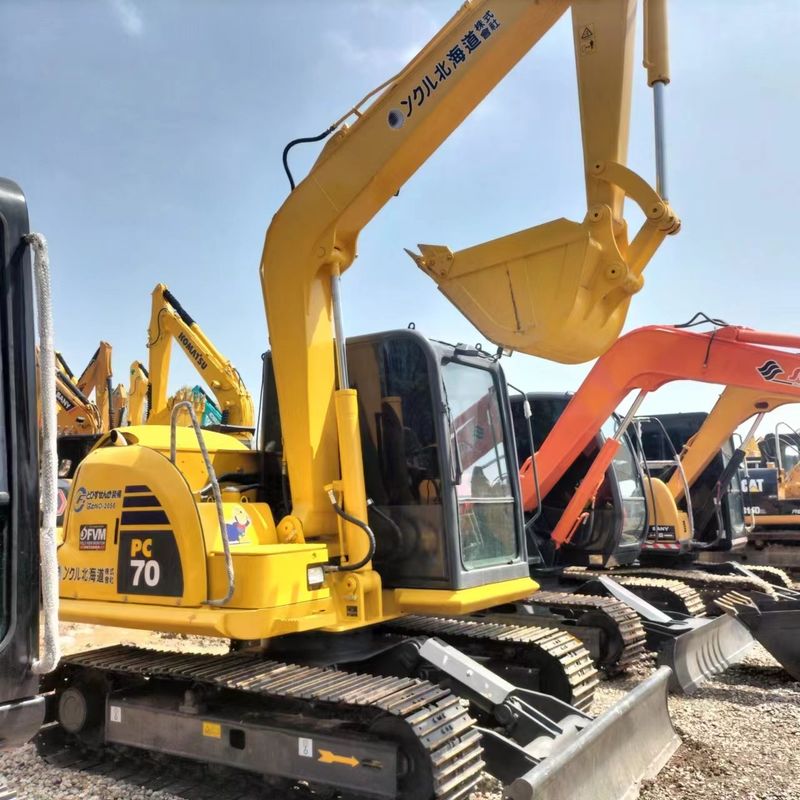 Excavadora Komatsu de segunda mano PC70 Excavadora mini de tipo pequeño de 7 toneladas usada