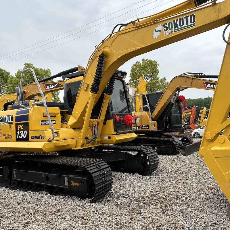 La excavadora Komatsu PC130 de Sencondhand es una excavadora de 13 toneladas de tamaño pequeño.