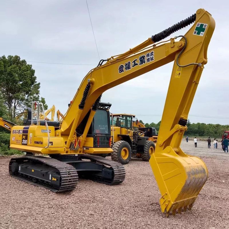 Excavadora Komatsu de segunda mano PC200-8 Excavadora de tipo medio de 20 toneladas usada