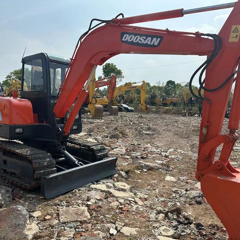 Excavadora mini de tipo pequeño de 5,5 toneladas de segunda mano