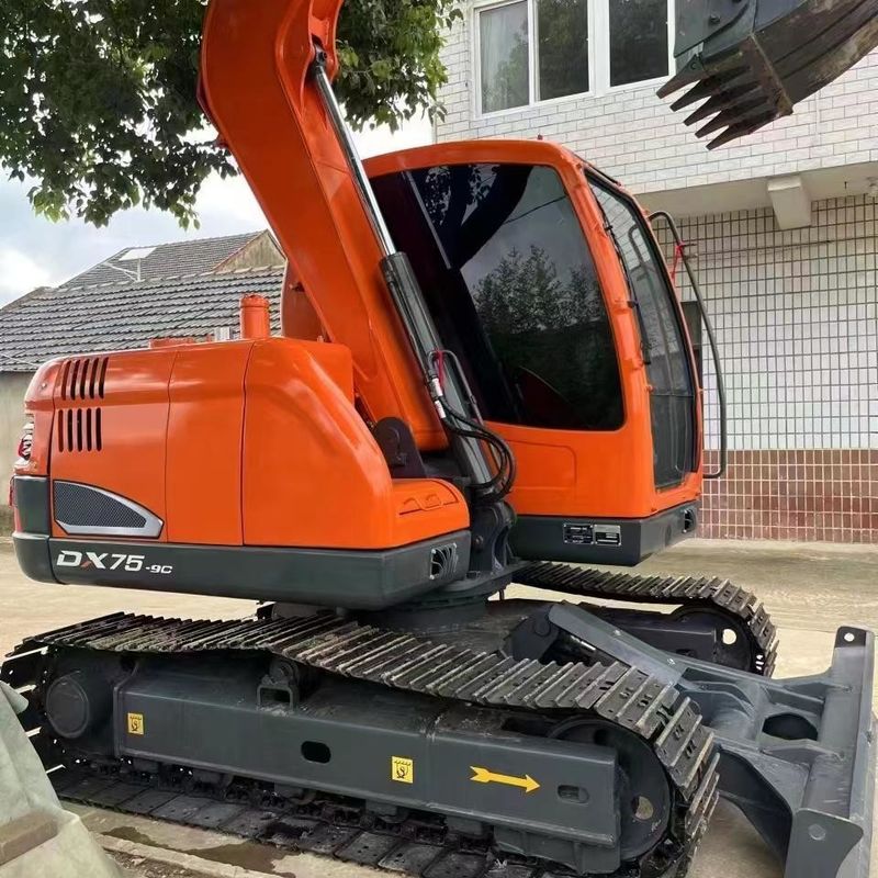 Excavadora mini de tipo pequeño Doosan Digger DX75 de segunda mano
