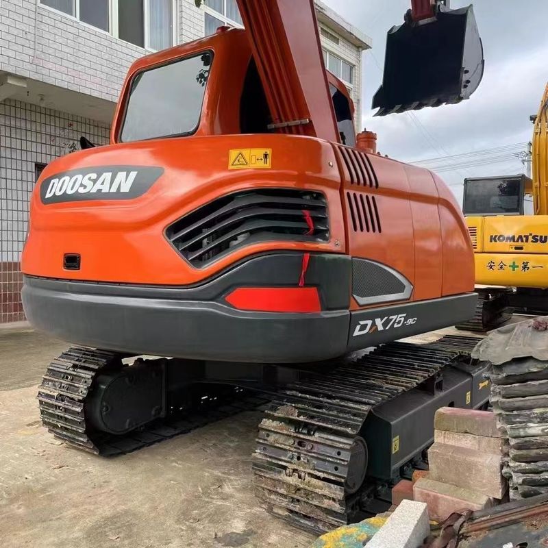 Excavadora mini de tipo pequeño Doosan Digger DX75 de segunda mano