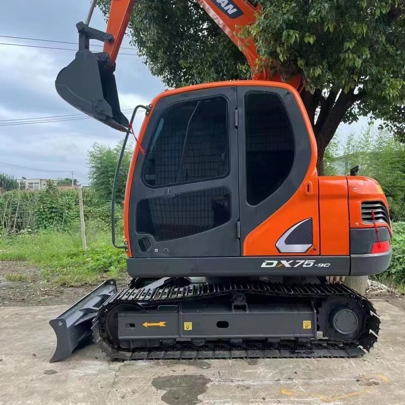 Excavadora mini de tipo pequeño Doosan Digger DX75 de segunda mano