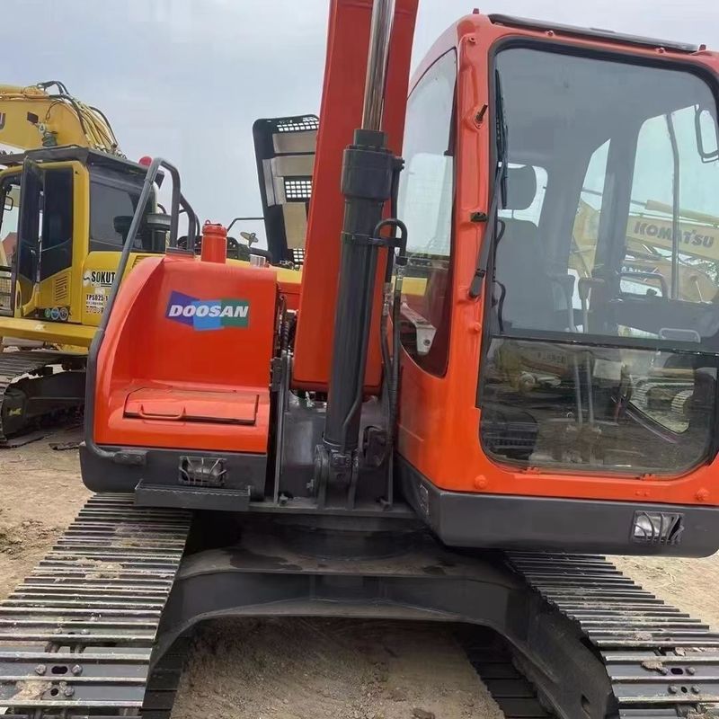 Excavadora mini de tipo pequeño de 8 toneladas usada Doosan Digger DX80