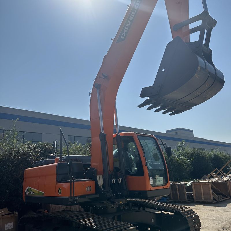 Excavadora Doosan Digger DX205 de segunda mano de 21 toneladas de tipo medio