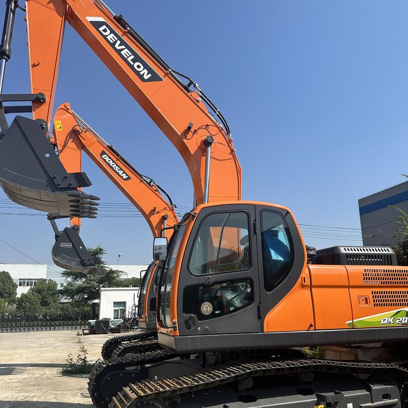 Excavadora Doosan Digger DX205 de segunda mano de 21 toneladas de tipo medio