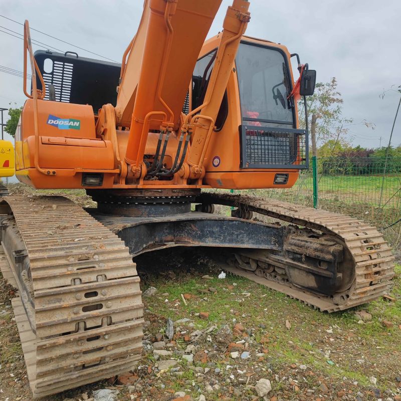 Excavadora Doosan Digger DX420LC de segunda mano de 42 toneladas