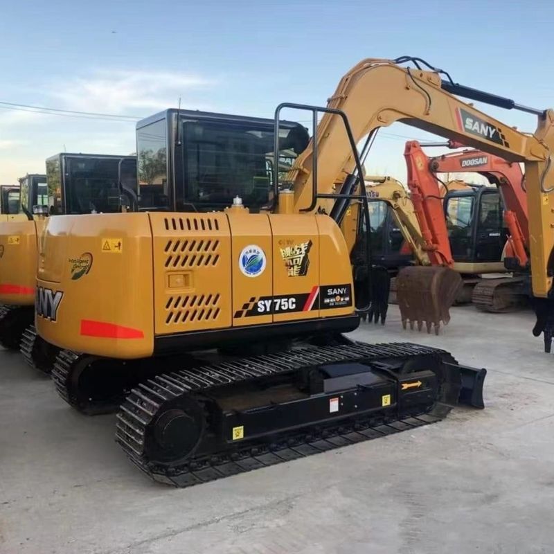 Excavadora de excavadora SANY Digger SY75 de segunda mano de 7,5 toneladas de tipo pequeño