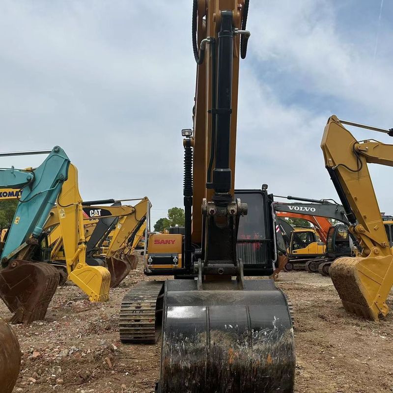 SANY Digger SY215C de segunda mano usado 21.5 en una excavadora de tipo medio