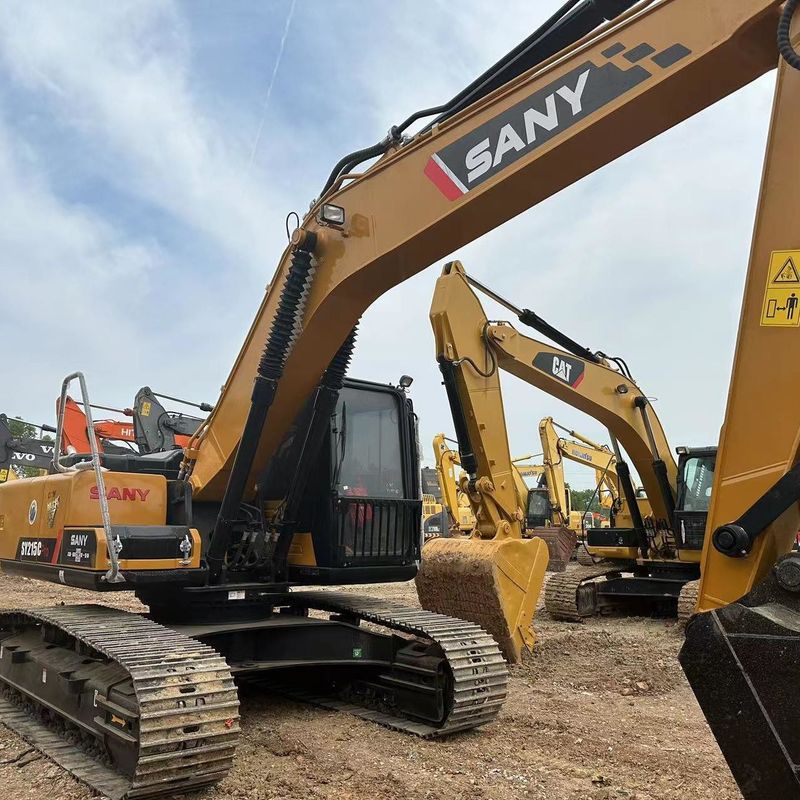 SANY Digger SY215C de segunda mano usado 21.5 en una excavadora de tipo medio