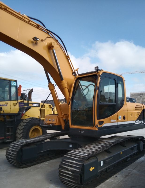 Hyundai Digger R220-9S de segunda mano Excavadora de tipo medio de 22 toneladas