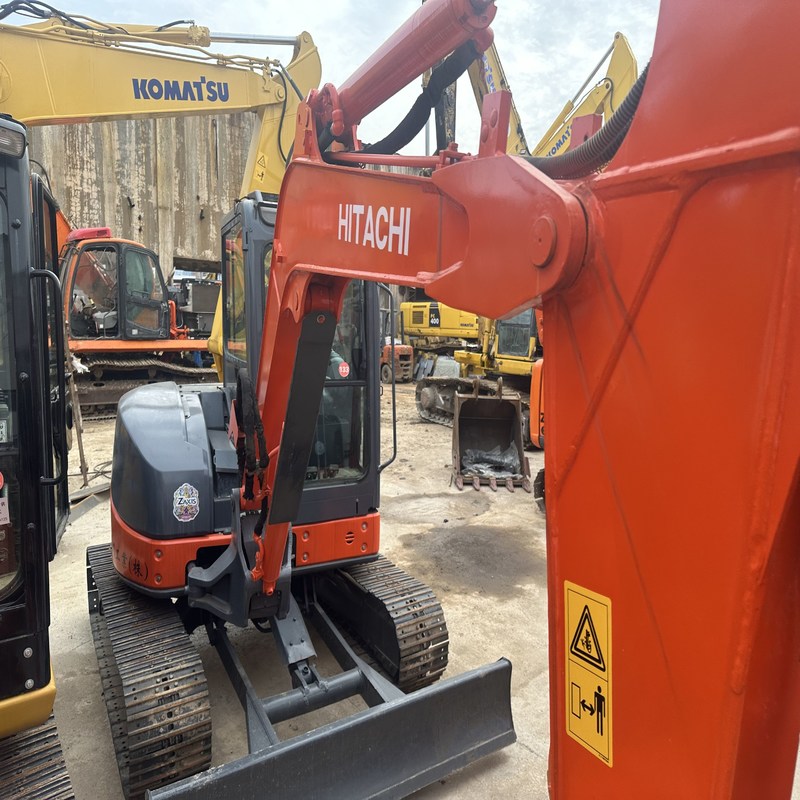 Excavadora de 5 toneladas Mini Hitachi ZX50U 29.8kw con un cubo de 0.17m3