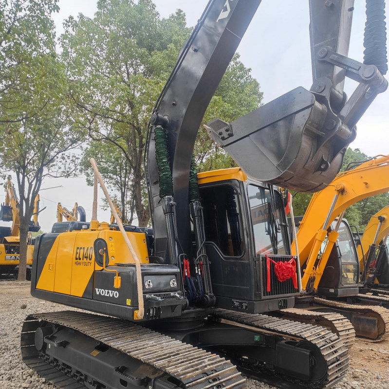 El comerciante de maquinaria de excavadora de segunda mano utilizó VOL EC140 excavador de orugas de 14 toneladas 77.4kw