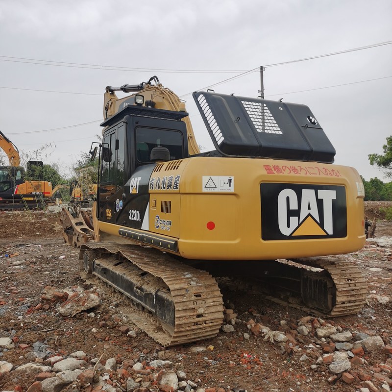 Excavadora antigua CAT 323DL Excavadoras de segunda mano de 23 toneladas 110kw con cubo de 1,2m3