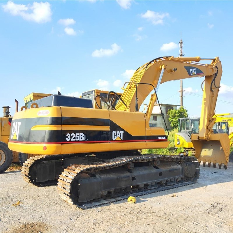 2a mano CAT 325BL Excavadora comerciante de maquinaria 25 toneladas 125.3kw con 1.1m3 cubo