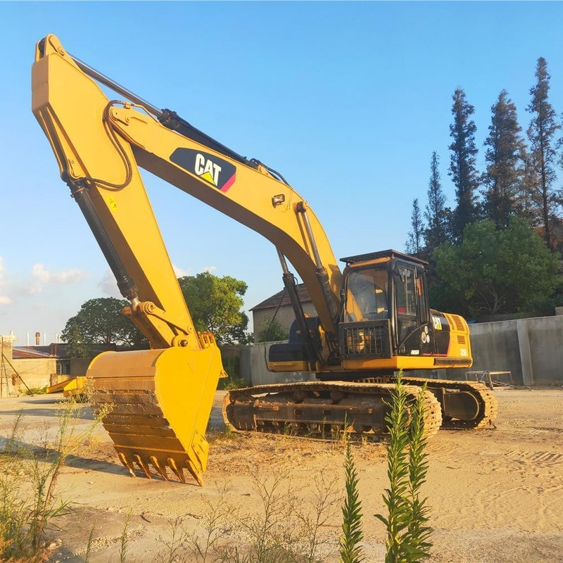 Excavadora usada de 25 toneladas CAT 325D Excavadora de rastreo 140kw 1,4m3 Capacidad de cubo