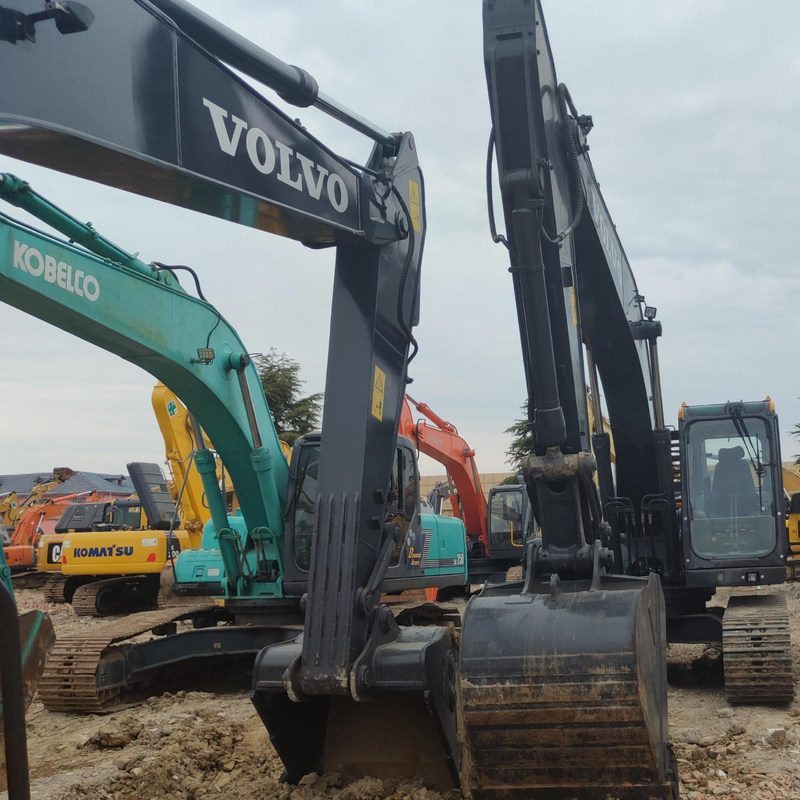 Excavadora original usada VOL EC210B 20 toneladas Excavadora de rastreo 107kwn con cubo de 1,25m3