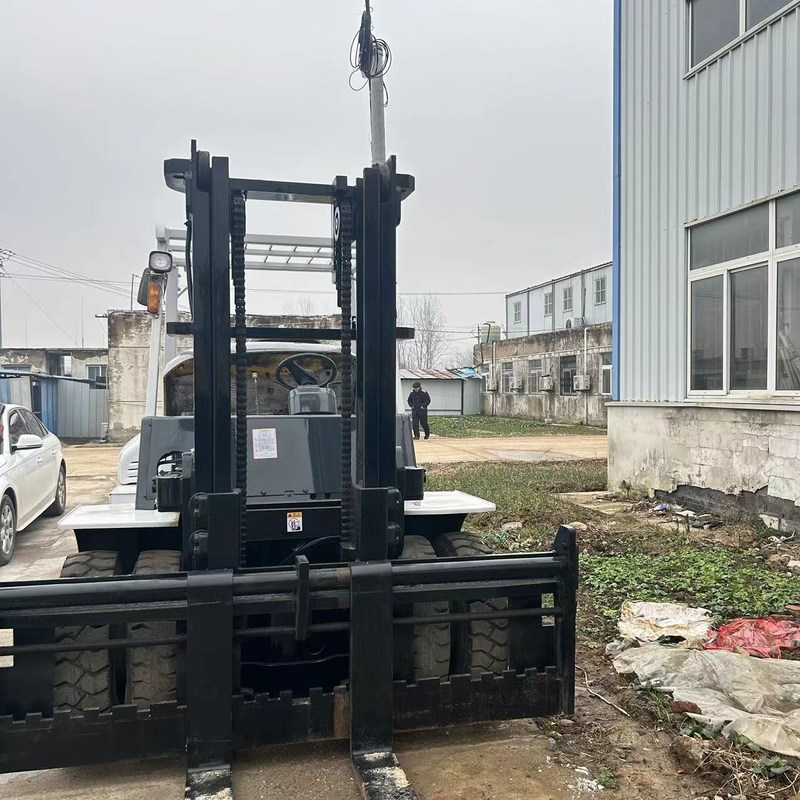 Robusto FD70 TCM de 7 toneladas elevadora eléctrica de segunda mano altura de elevación 3m