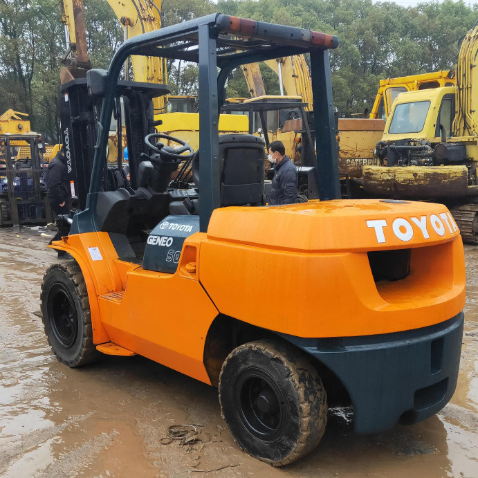 FD50 Toyota de segunda mano distribuidor de carretillas elevadoras diésel 5 toneladas altura máxima de elevación 4,5 m