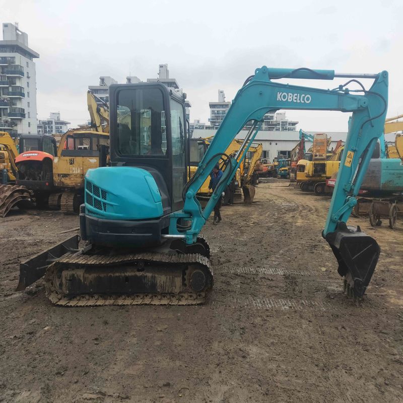 Excavadora mini Kobelco Digger SK55 de segunda mano para trabajos a pequeña escala
