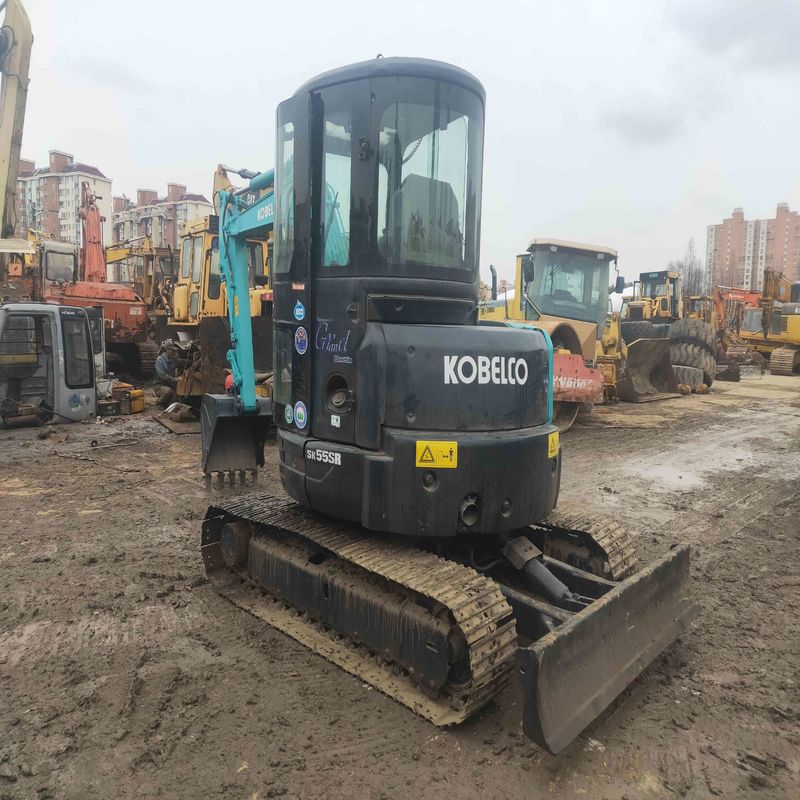 Excavadora mini Kobelco Digger SK55 de segunda mano para trabajos a pequeña escala