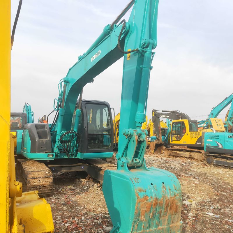 Cobelco Digger SK135 de segunda mano Excavadora de tipo medio de 13,5 toneladas