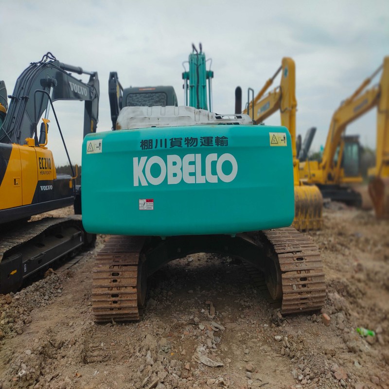 Excavadora Kobelco SK250-8 de segunda mano de 25 toneladas de tipo medio de excavadora de rastreo 131kw