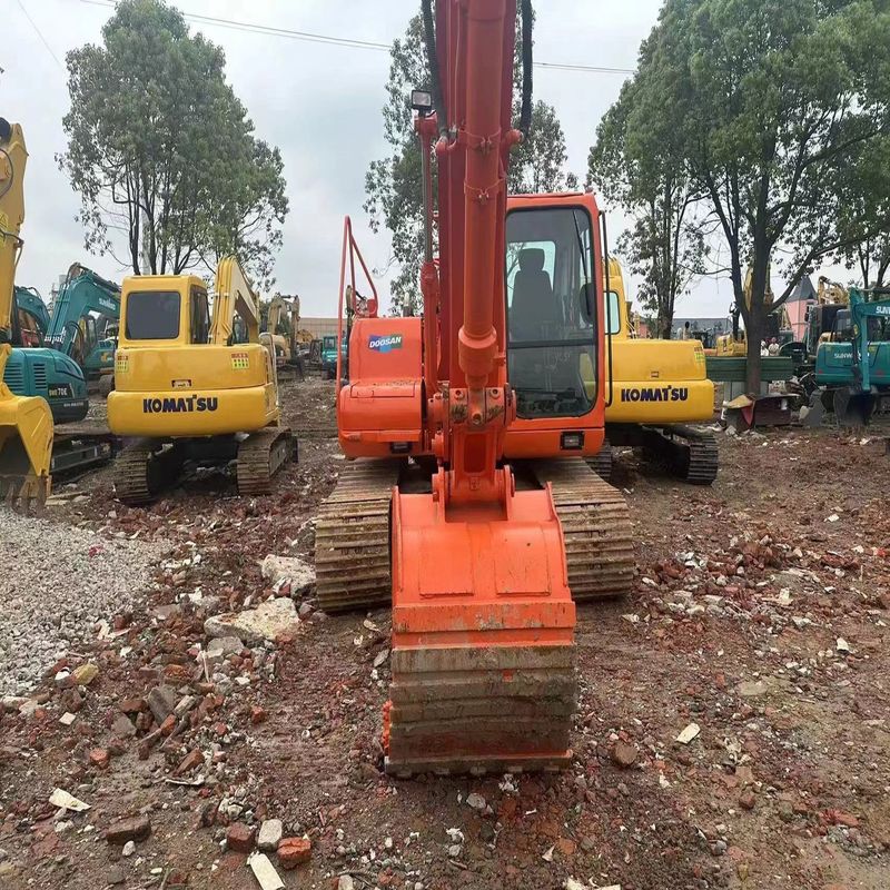 Excavadora Doosan Digger DX150LC de segunda mano de 15 toneladas de tipo medio