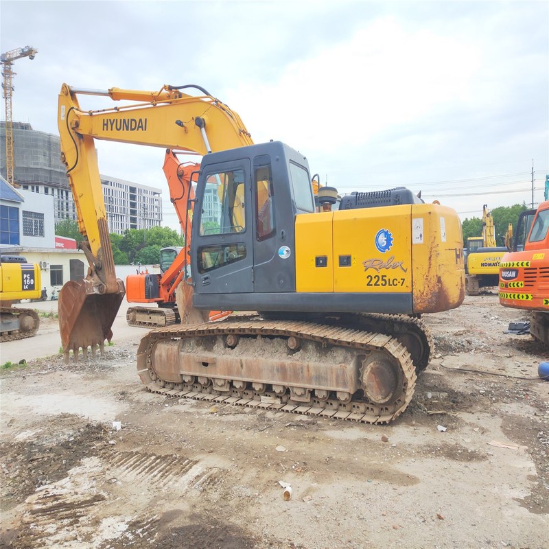 Excavadora Hyundai de segunda mano R225LC-7 Usada de 22 toneladas Excavadora de tipo medio 112kw