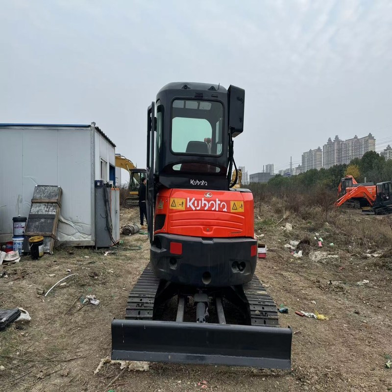 Excavadora de segunda mano Kubota U35 Usada de 3,5 toneladas Excavadora de tipo pequeño Mini Crawler 18.5kw