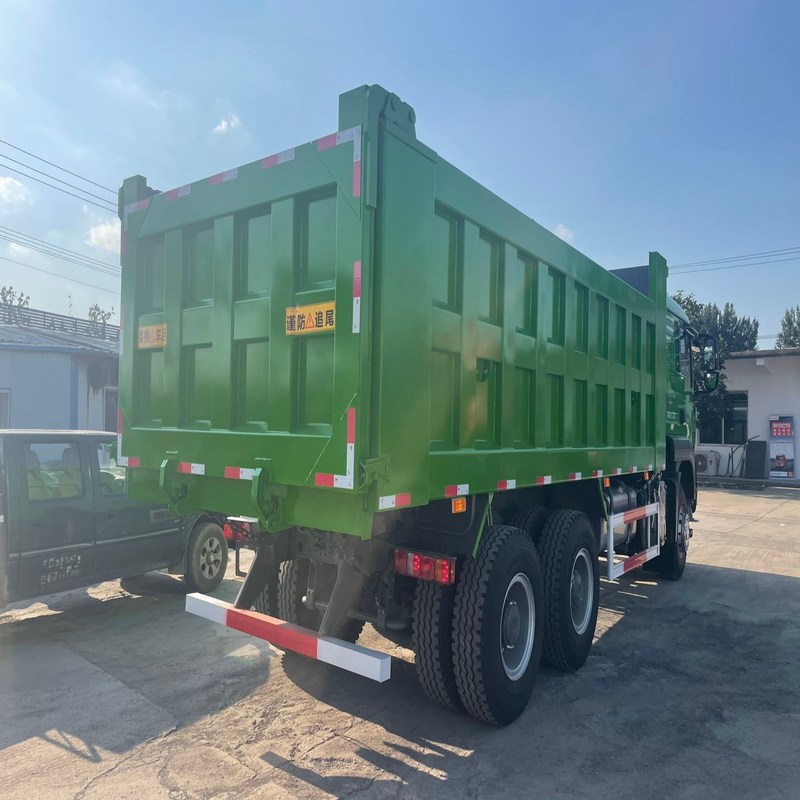 Camión de basura usado Howo G7 Sinotruk Howo 6x4 Tipper 10 ruedas diesel manual