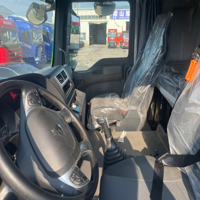 Camión de basura usado Howo G7 Sinotruk Howo 6x4 Tipper 10 ruedas diesel manual