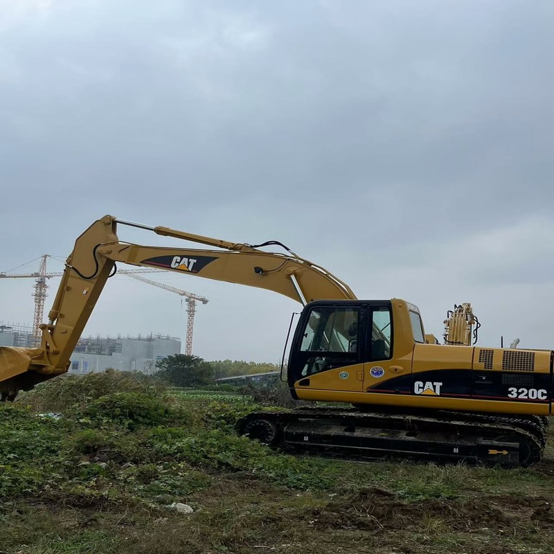 Excavadora usada CAT 320C excavadora sobre orugas de segunda mano de 20 toneladas 110kw con cucharón de 0,8 m3