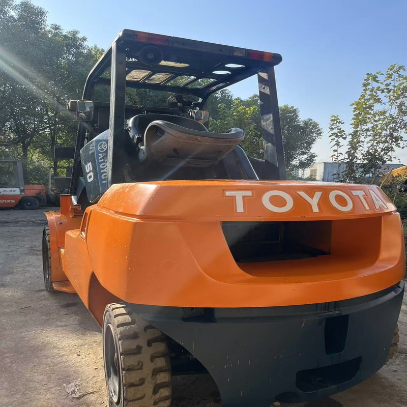 FD50 Toyota de segunda mano distribuidor de carretillas elevadoras diésel 5 toneladas altura máxima de elevación 4,5 m